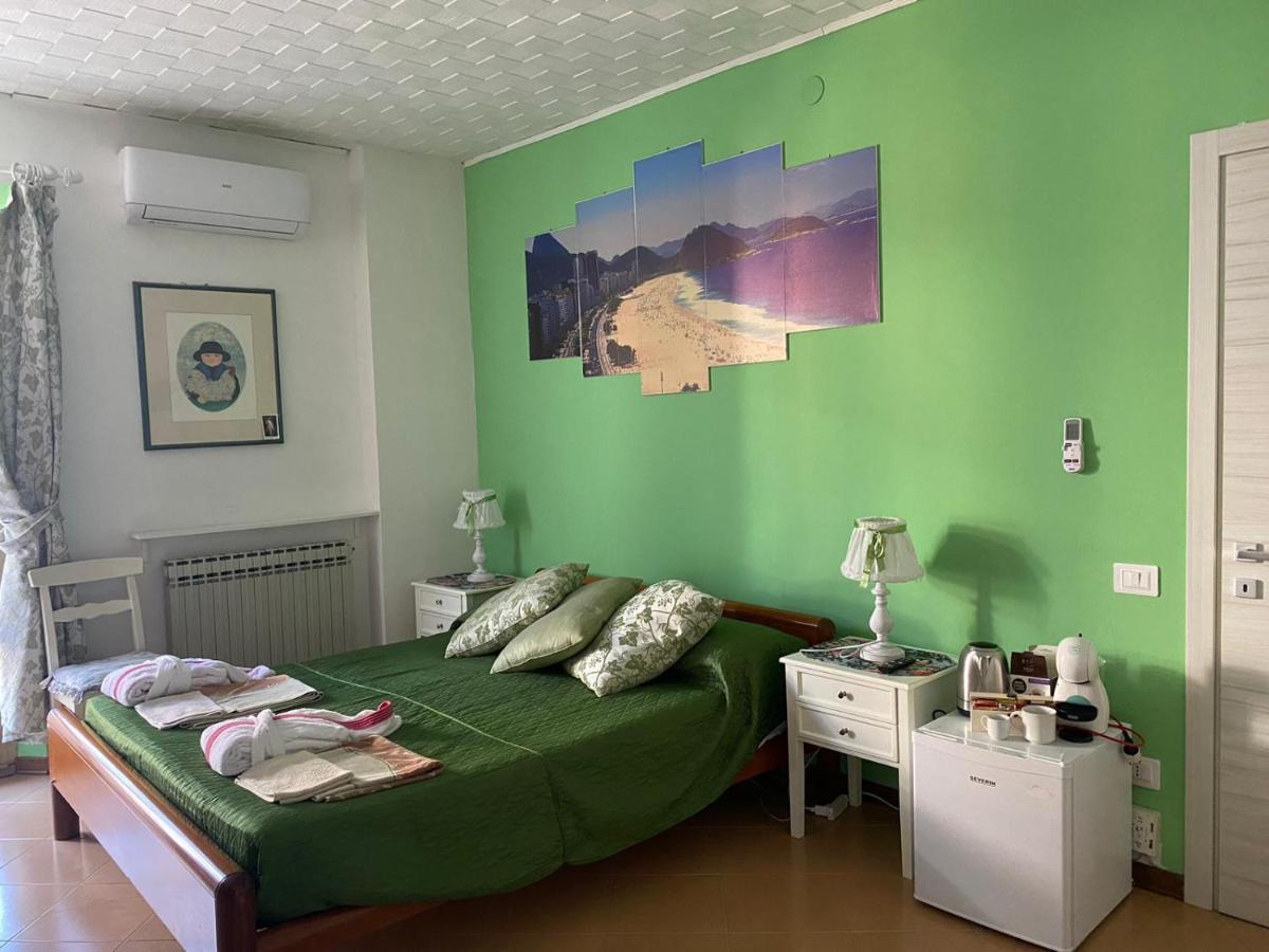 Pousada Copacabana Praia - Affittacamere - Casa Vacanza A Porto SantʼElpidio Exterior foto